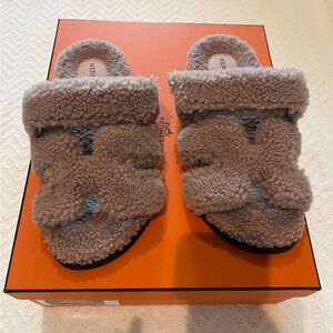 Hermes chypre fuzzy slippers